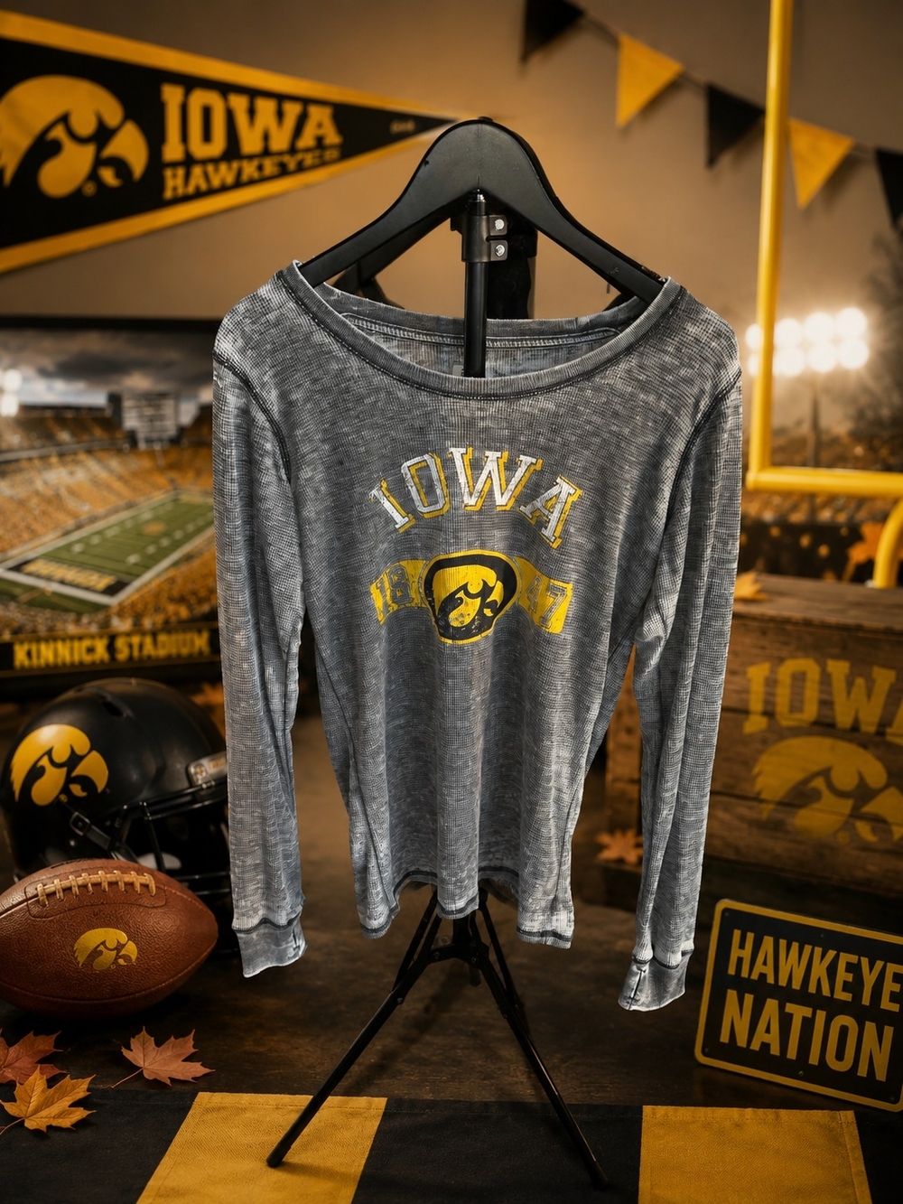 J. America Women's Iowa Hawkeyes Long Sleeve Graphic Shirt - Size Large